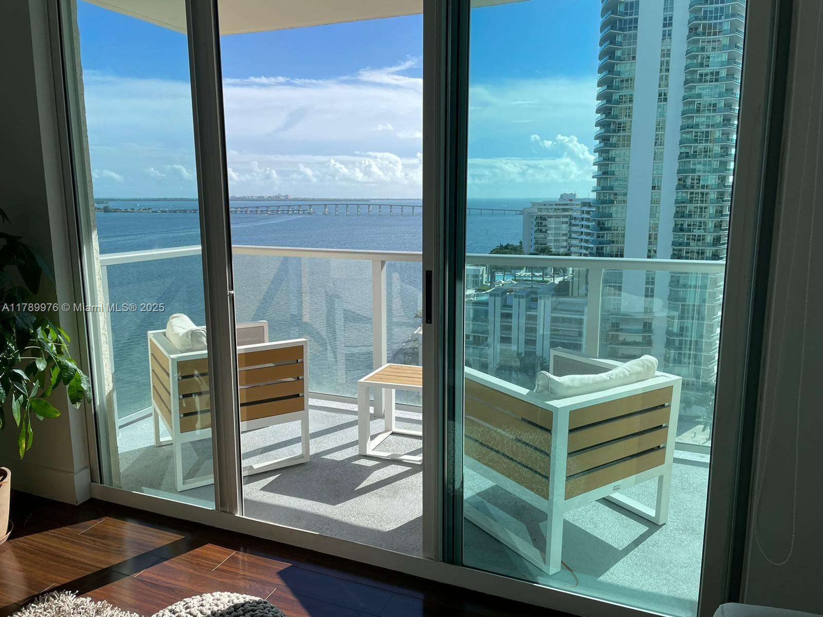 1155 Brickell Bay Dr # 1707