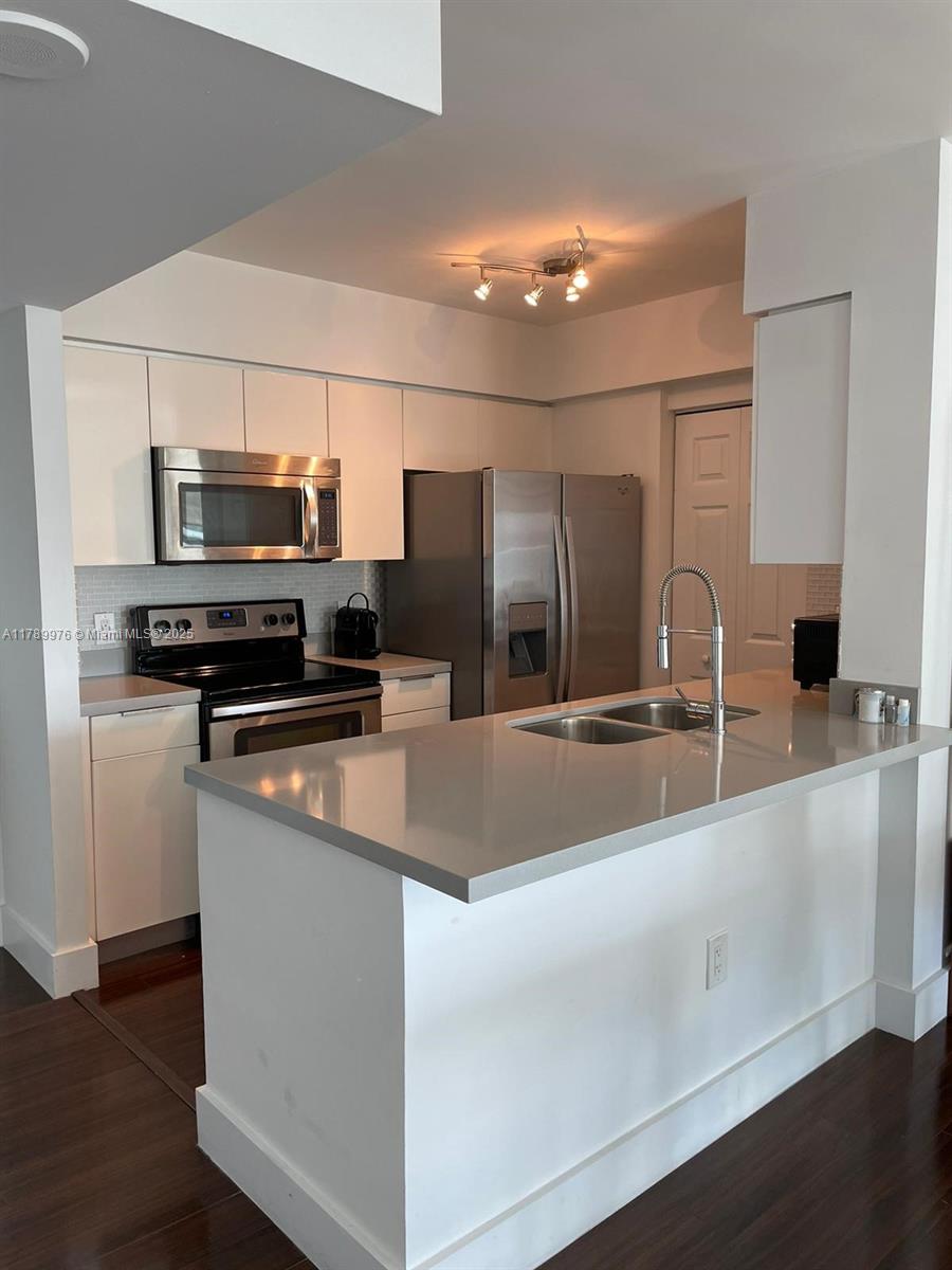 1155 Brickell Bay Dr # 1707