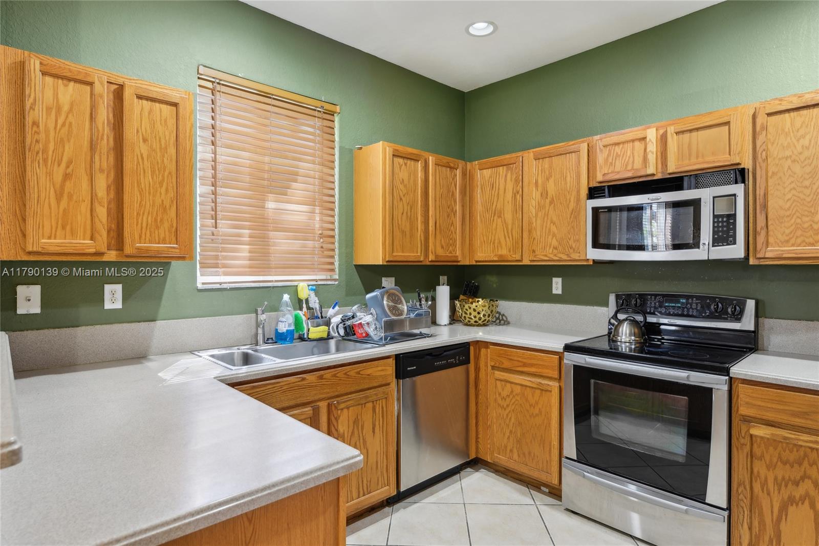 21421 NW 13th ct APT 211