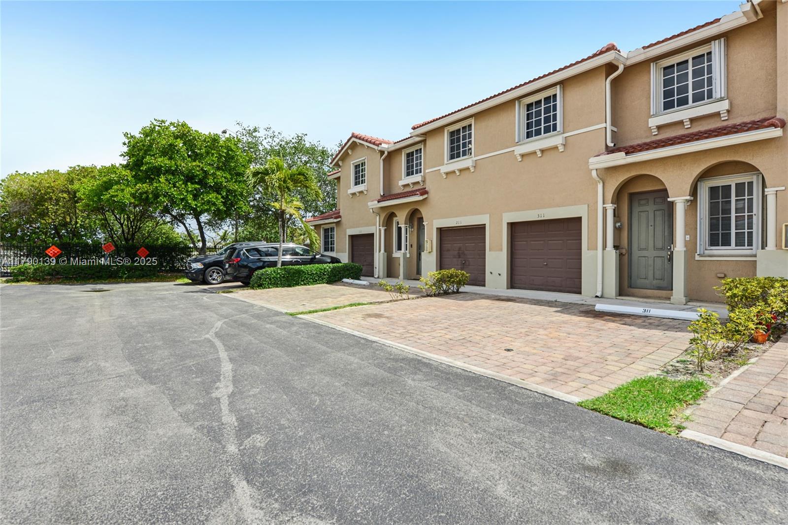 21421 NW 13th ct APT 211