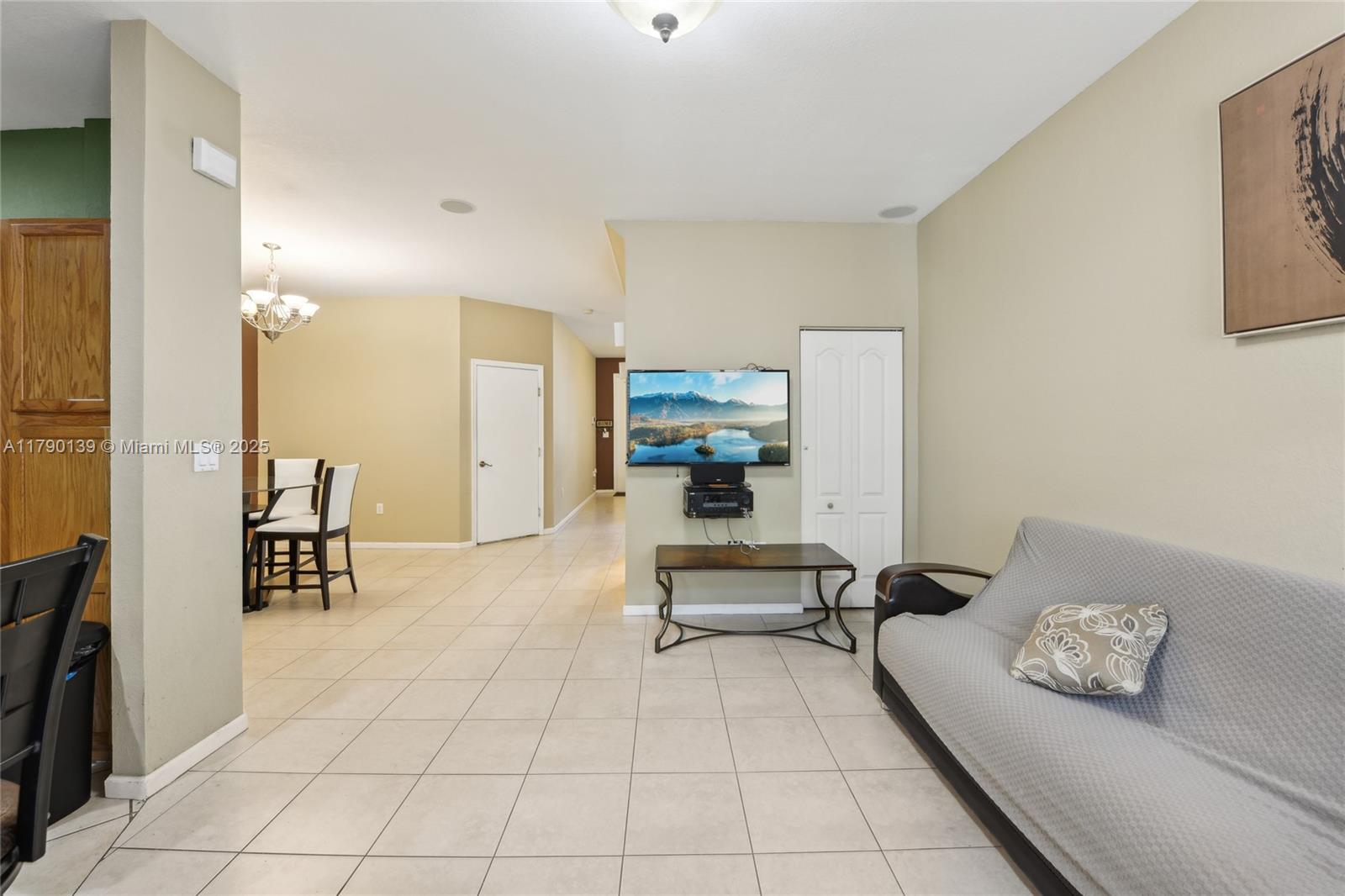 21421 NW 13th ct APT 211