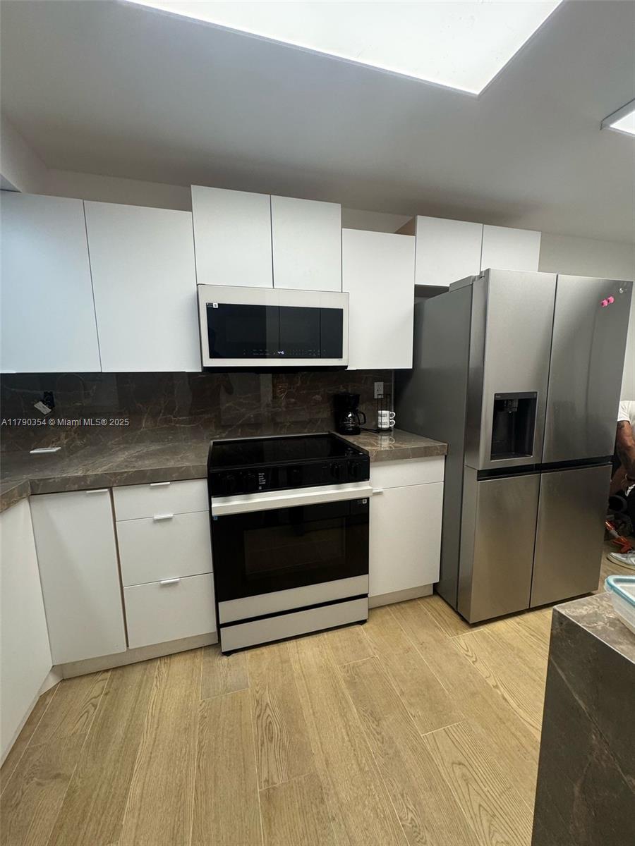 10044 S Ocean Dr # 105