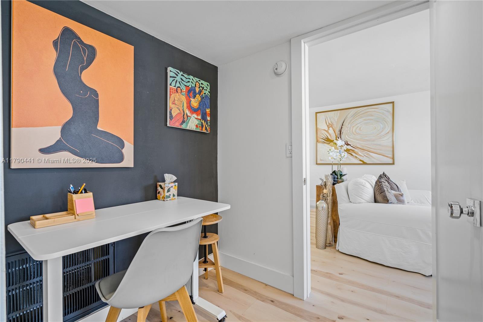 1881 Washington Ave # 6D