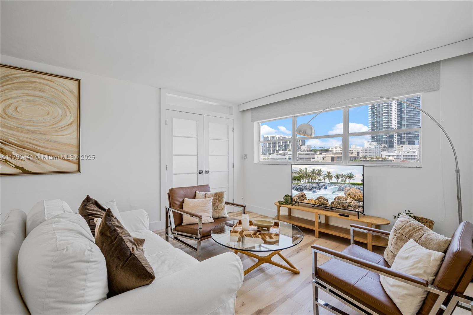 1881 Washington Ave # 6D