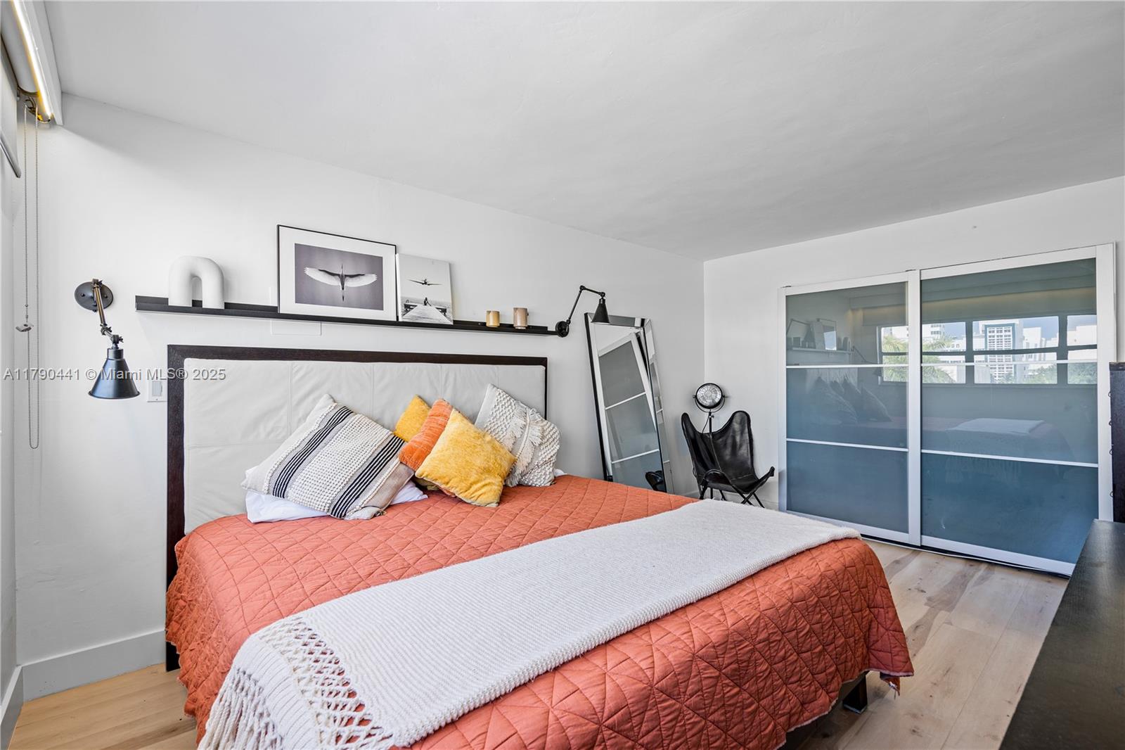 1881 Washington Ave # 6D