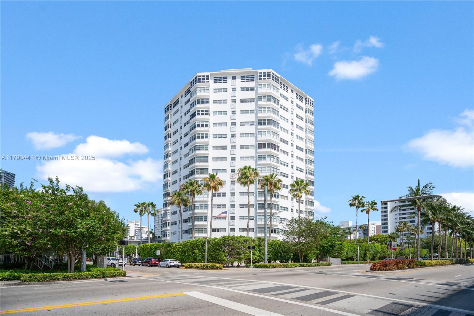 1881 Washington Ave # 6D