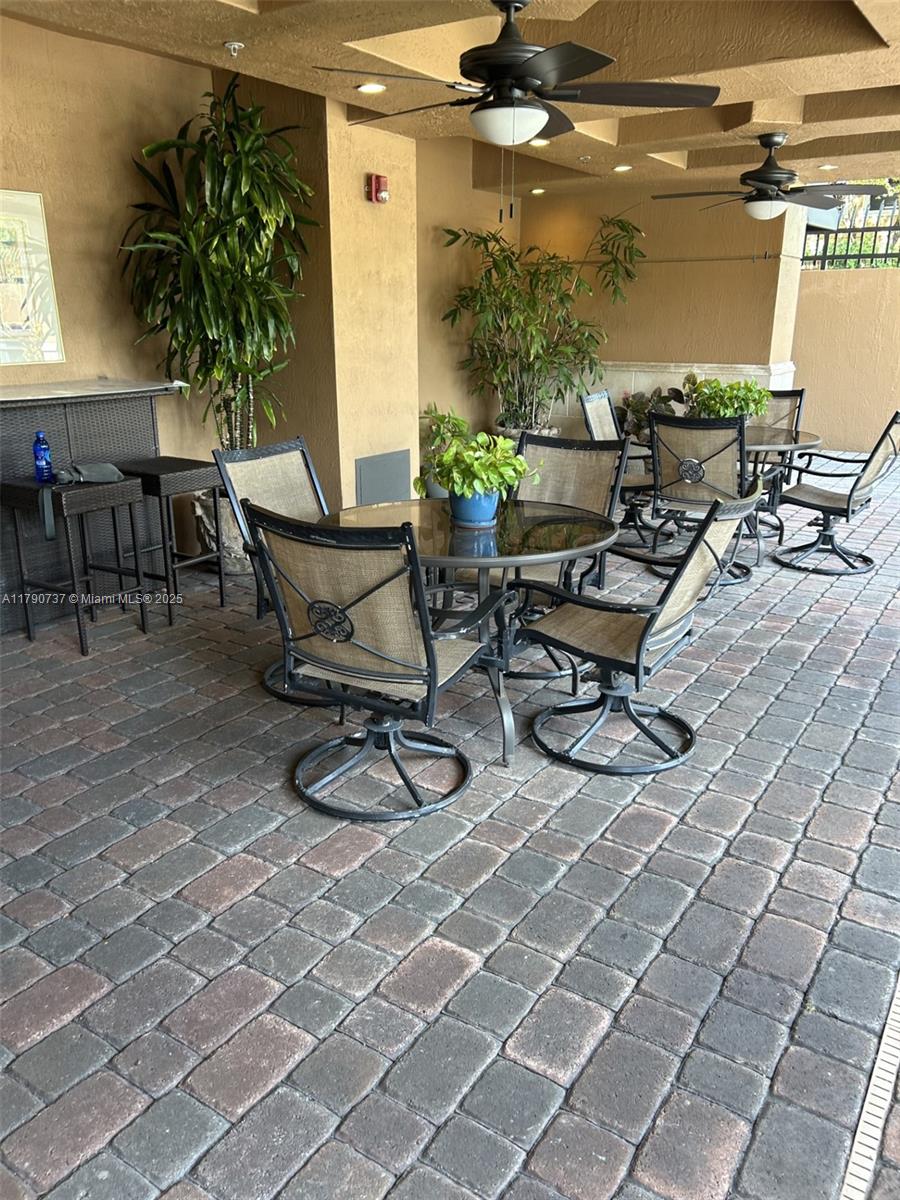 3590 Coral Way # 505