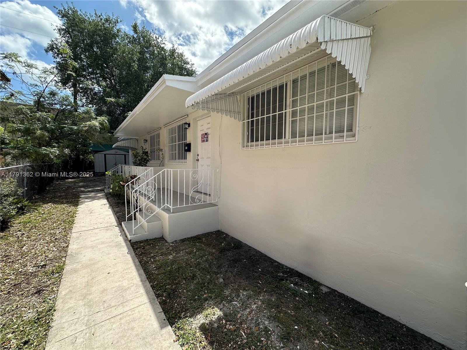823 NW 27th Ct # 2
