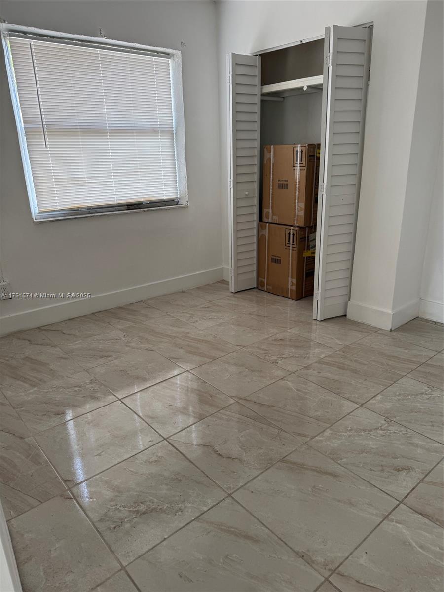100 NW 1st Ave # 100