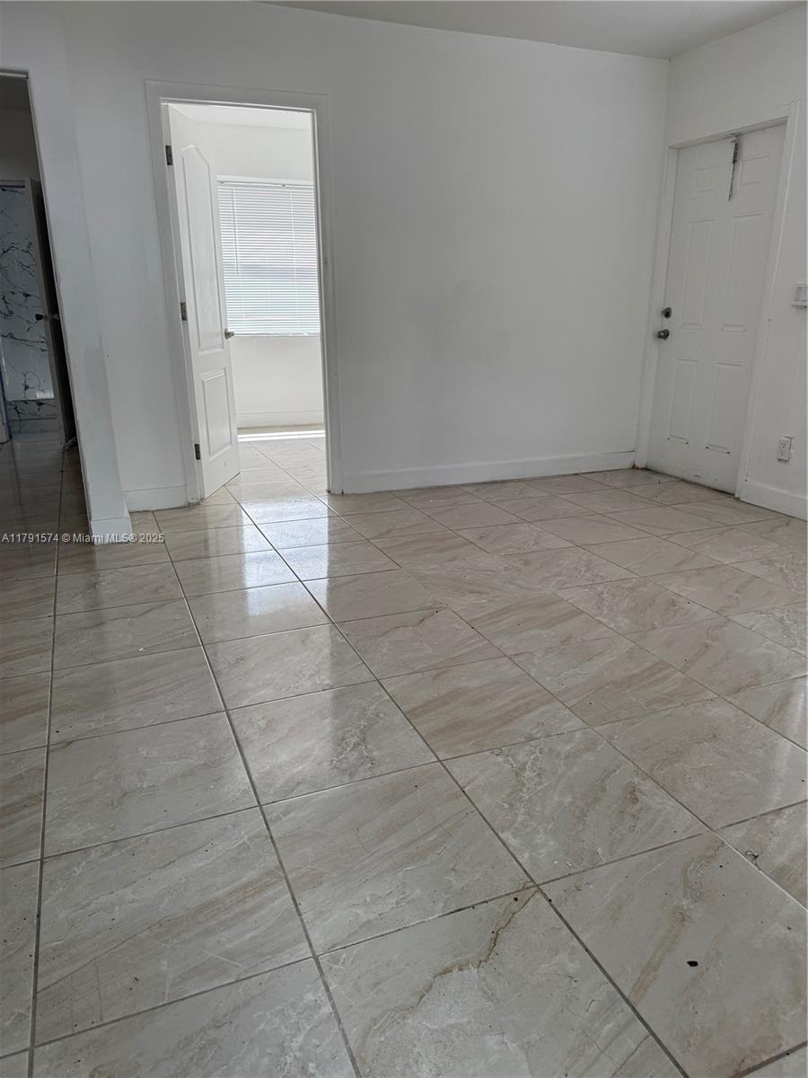 100 NW 1st Ave # 100