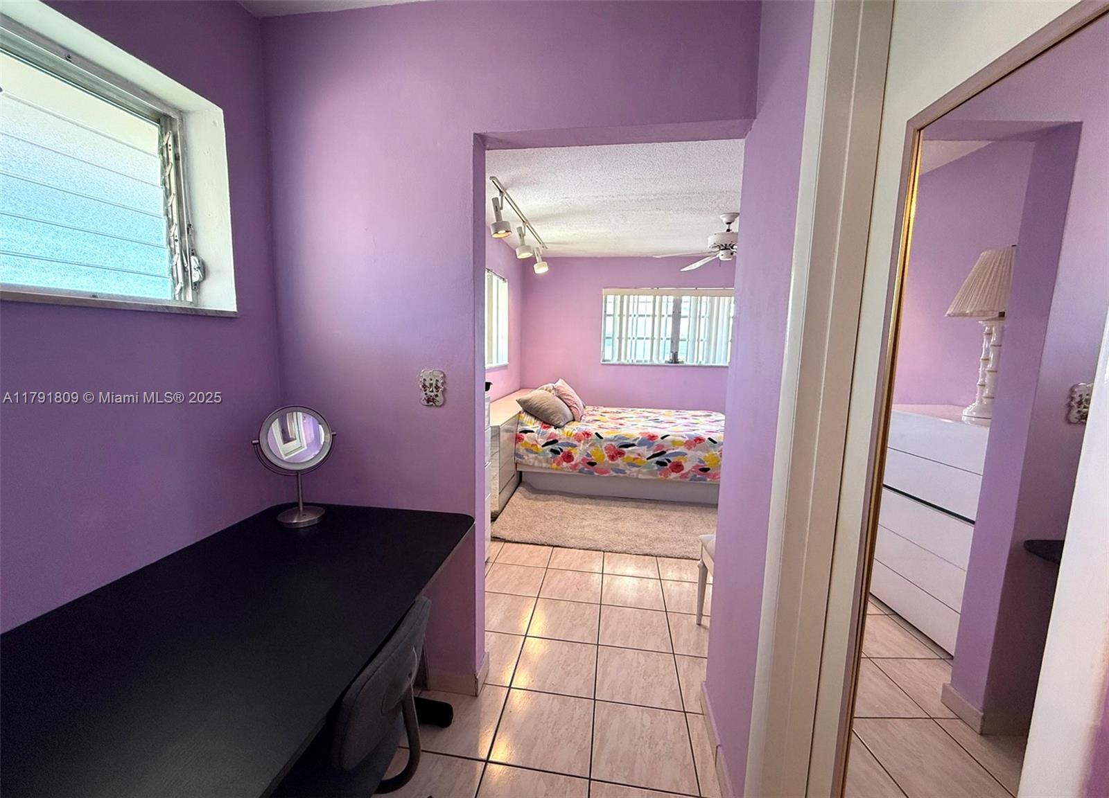 1355 NE 167th St # 302