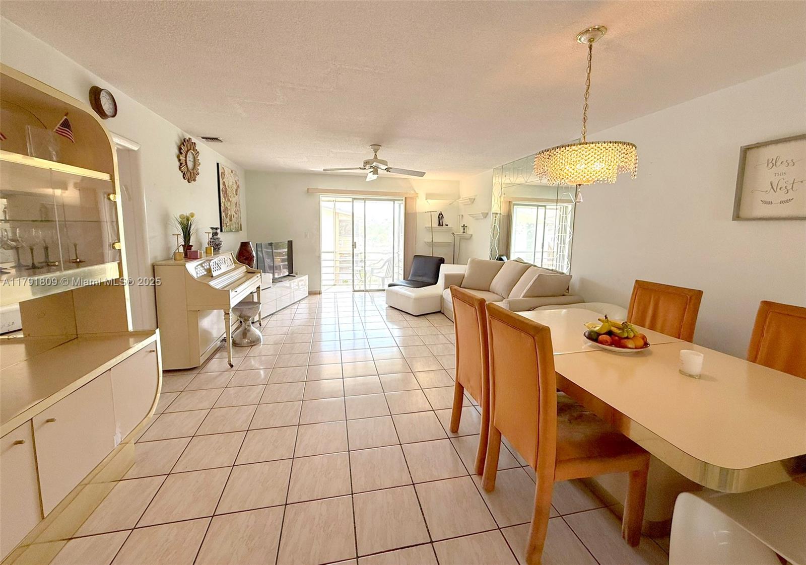 1355 NE 167th St # 302