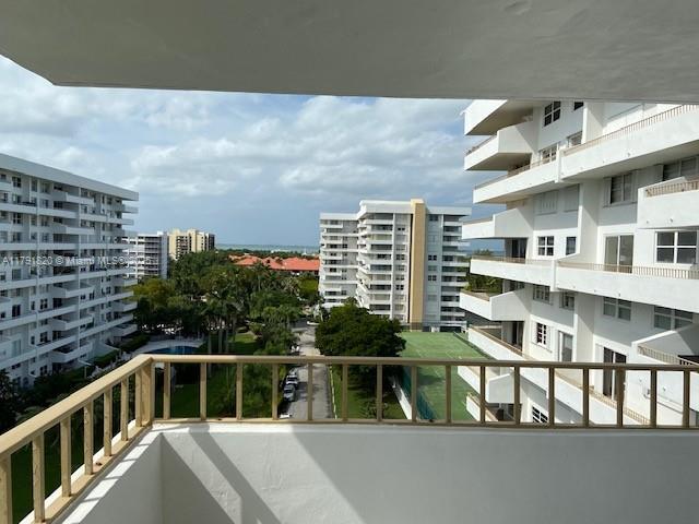 177 Ocean Lane Dr # 909