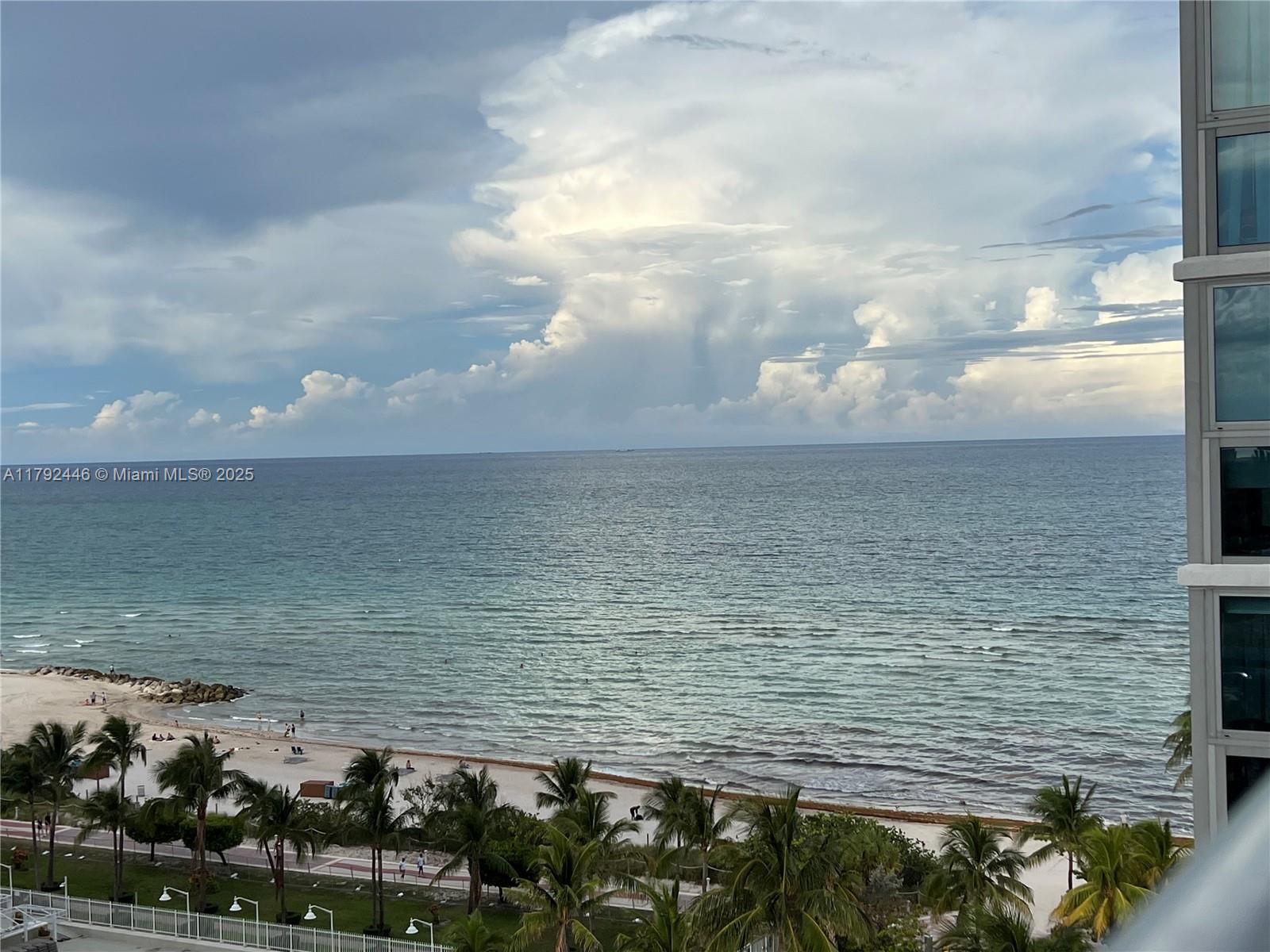 2655 Collins Ave # 1405