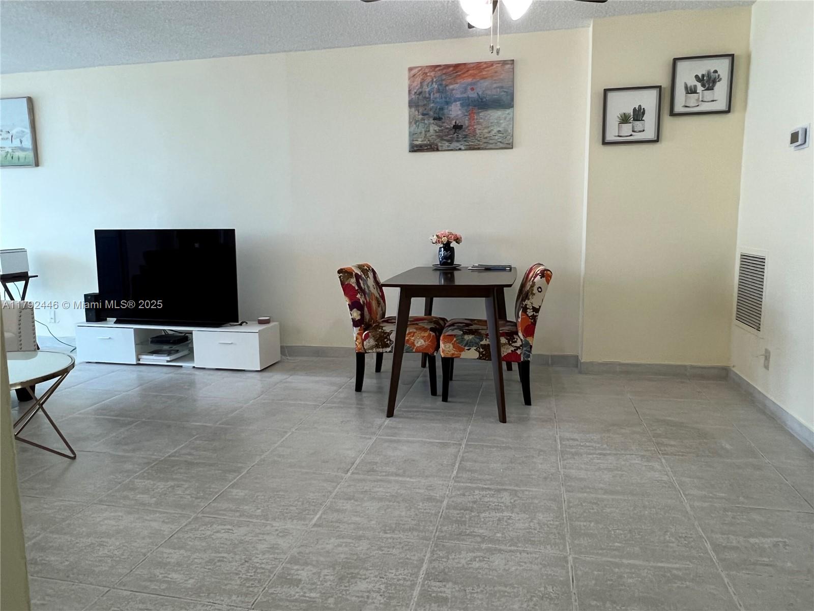2655 Collins Ave # 1405