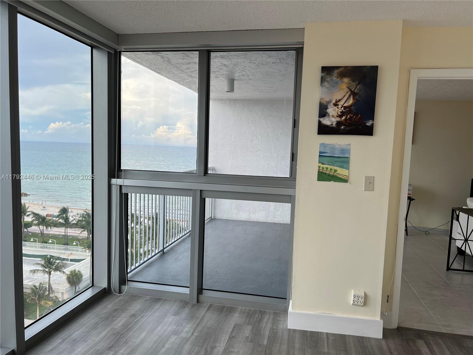 2655 Collins Ave # 1405