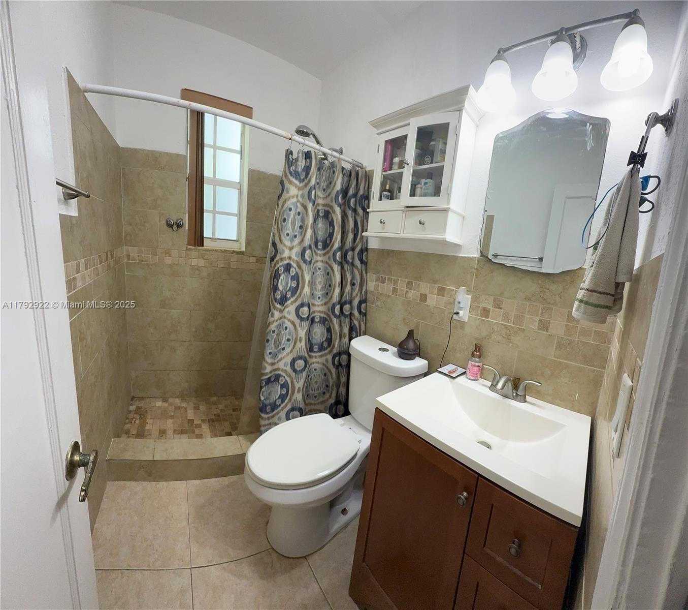 40 NE 49th St