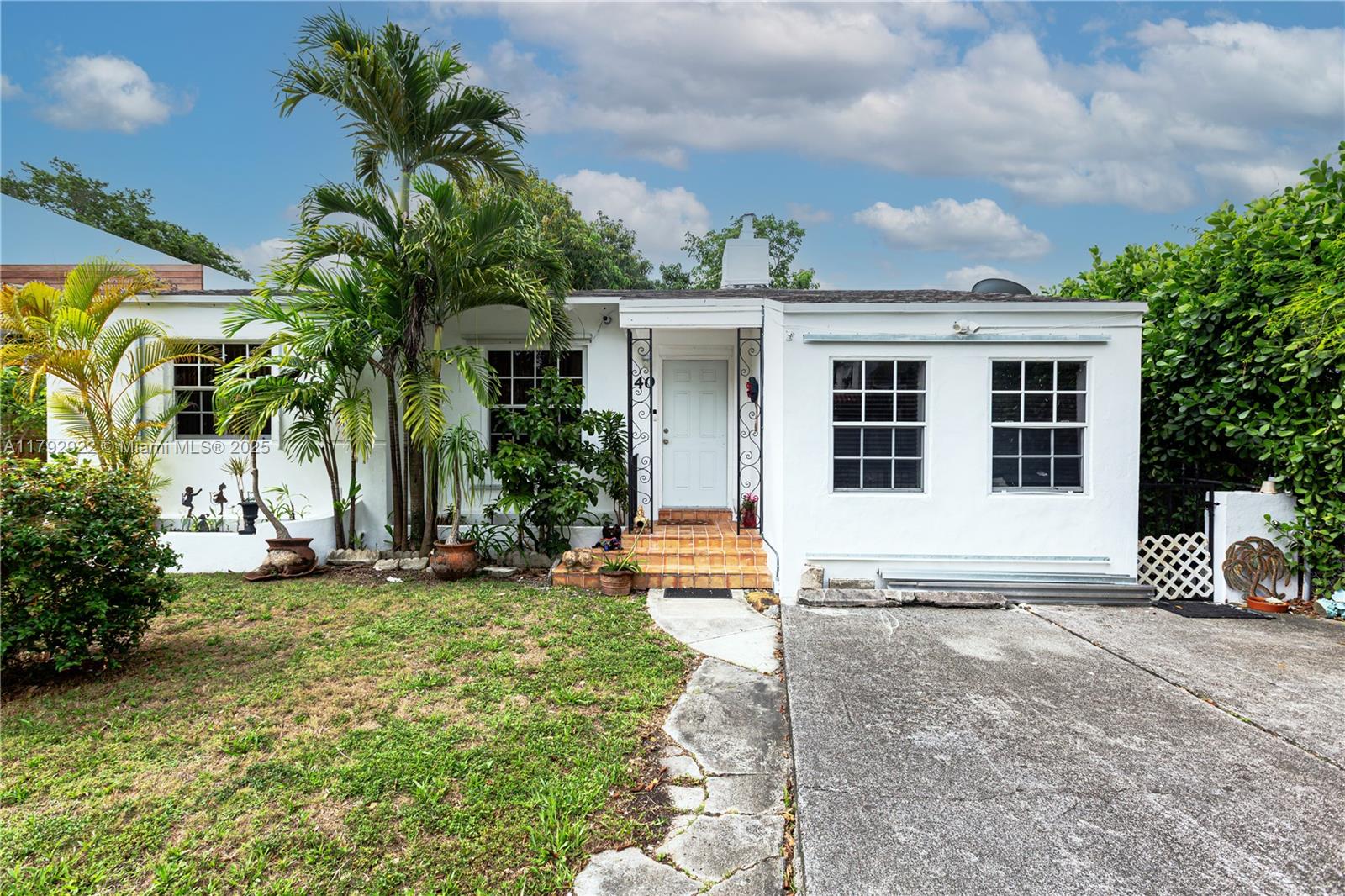 40 NE 49th St