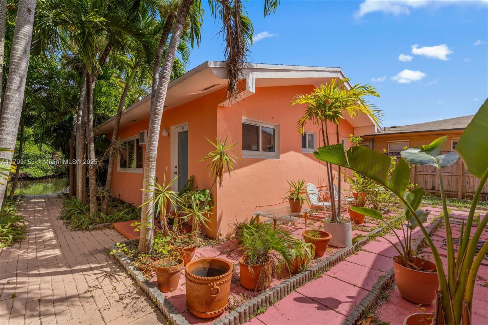 13185 Emerald Dr