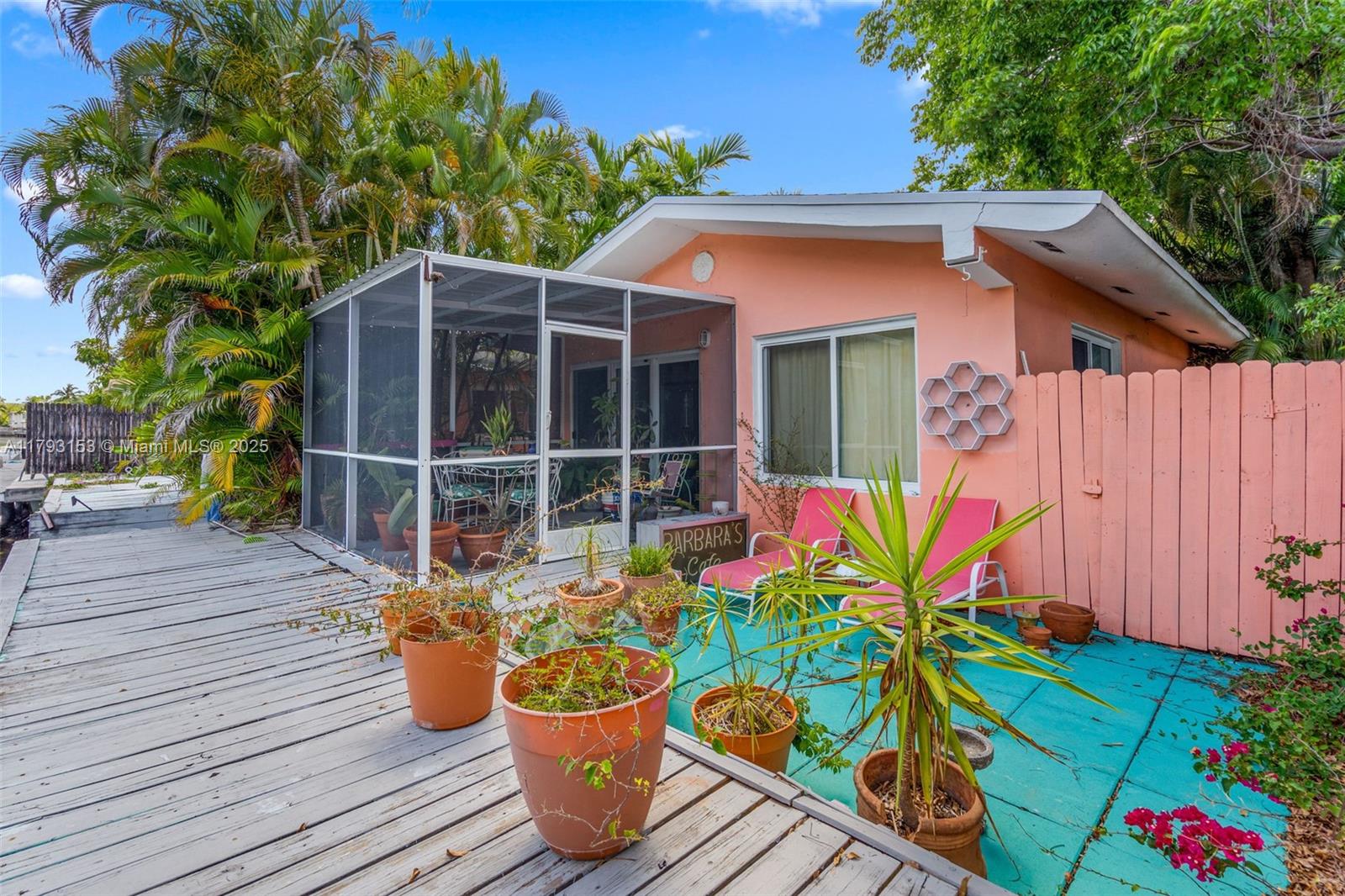 13185 Emerald Dr