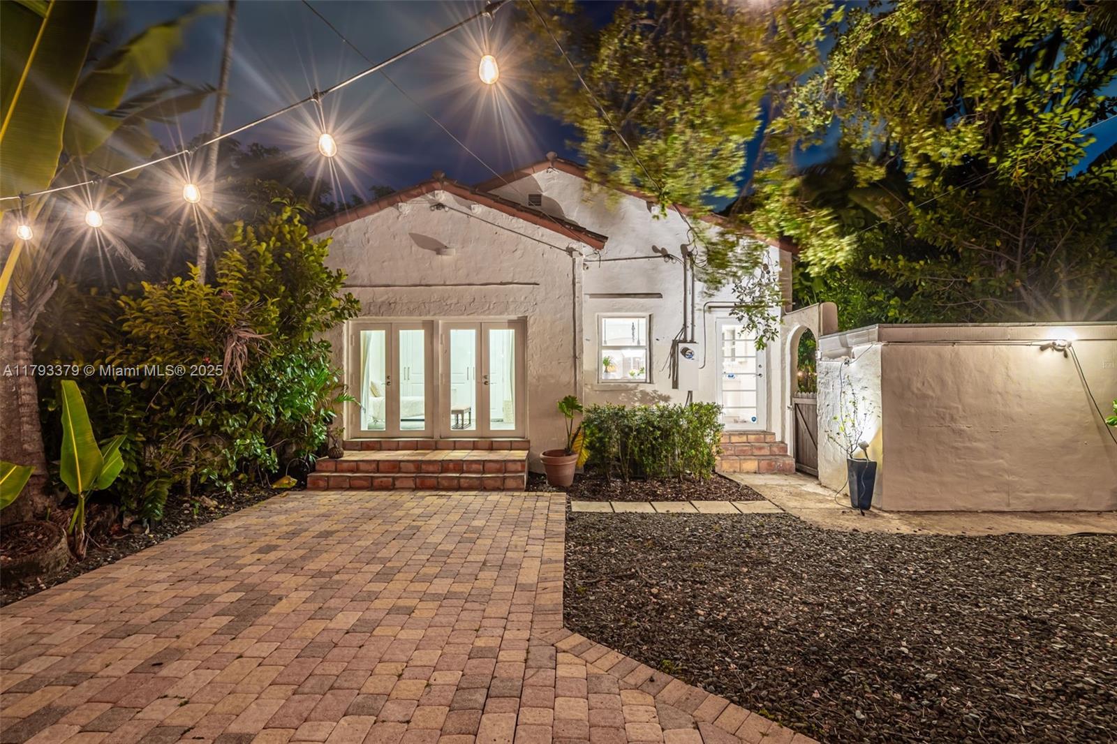 521 San Lorenzo Avenue
