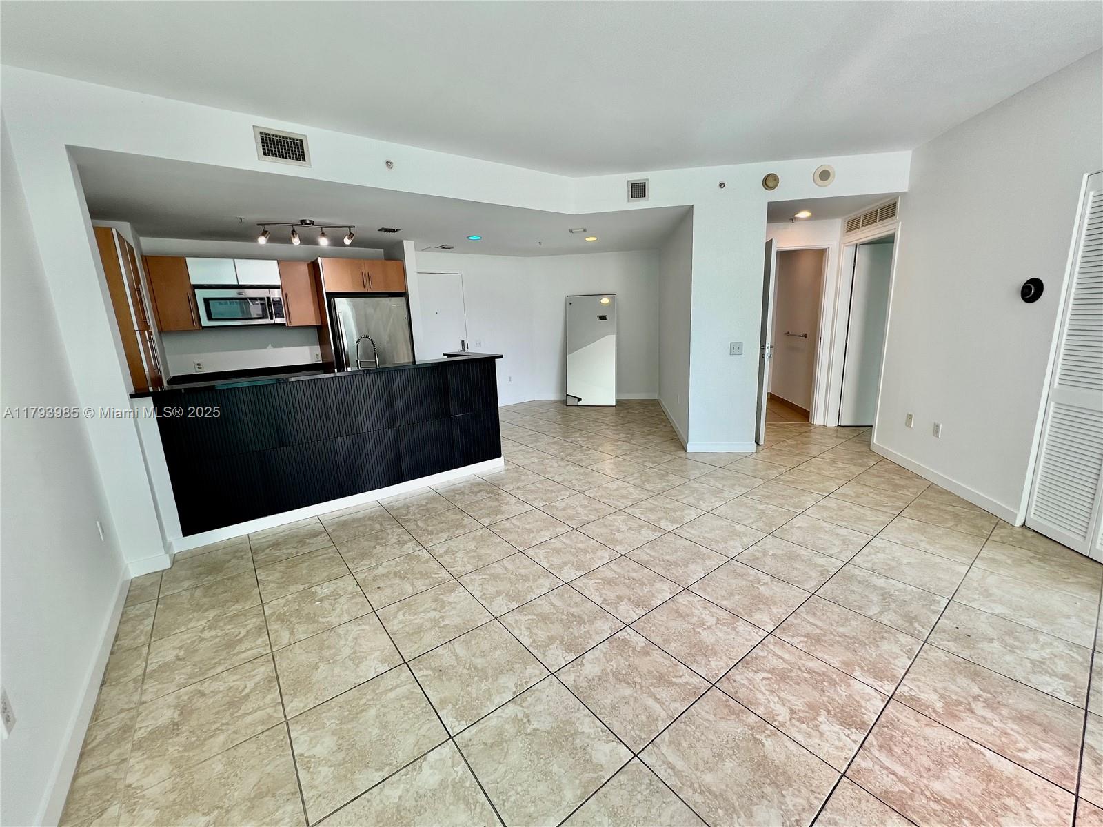 300 S Biscayne Blvd # 1405