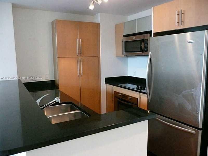 300 S Biscayne Blvd # 1405