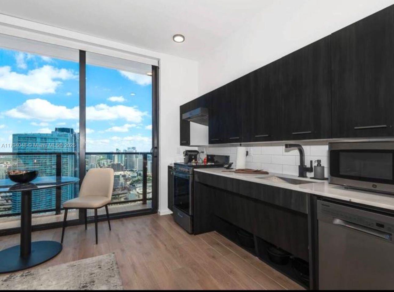 398 NE 5th St # 4602