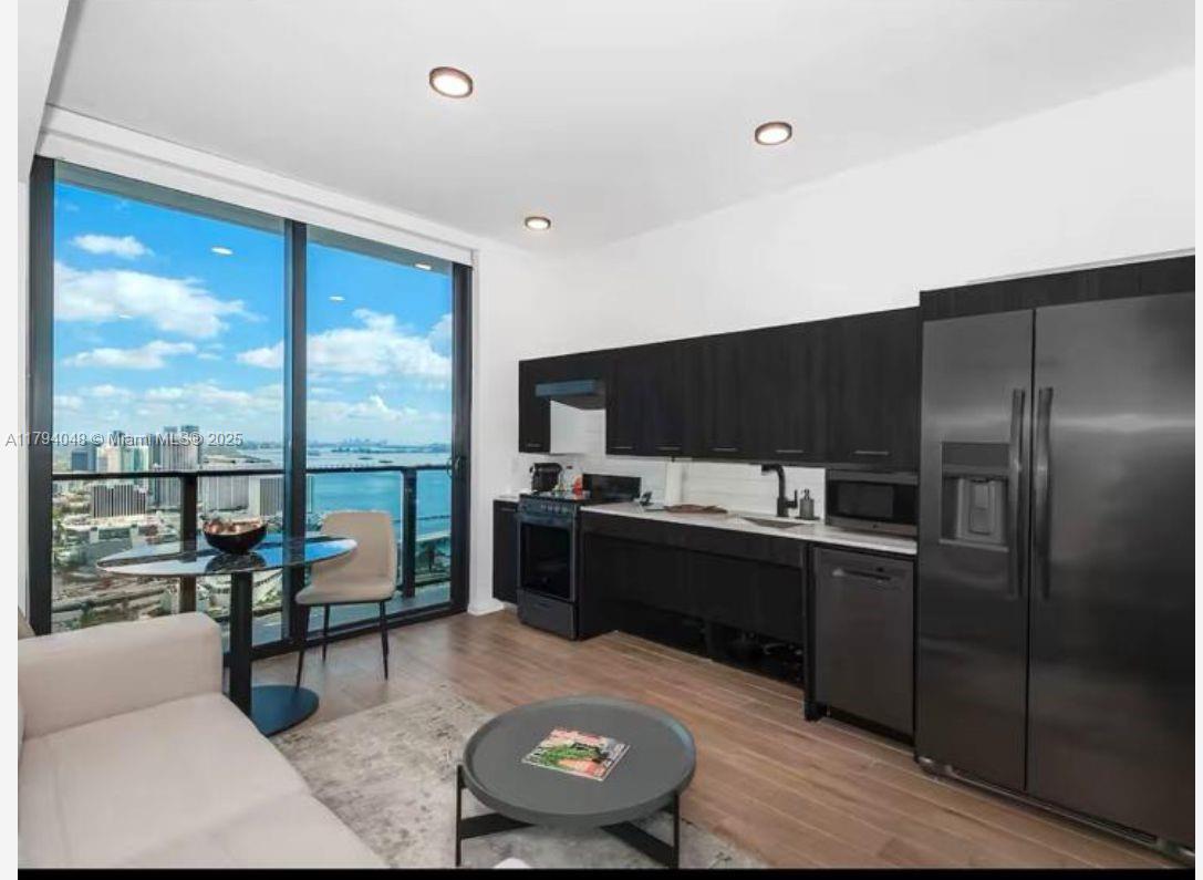 398 NE 5th St # 4602