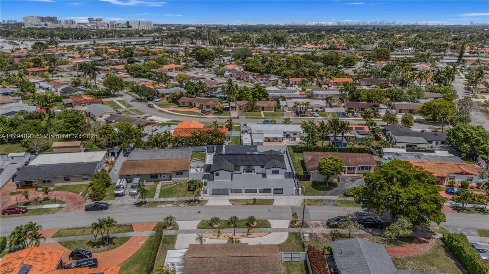 2901 Village Green Dr