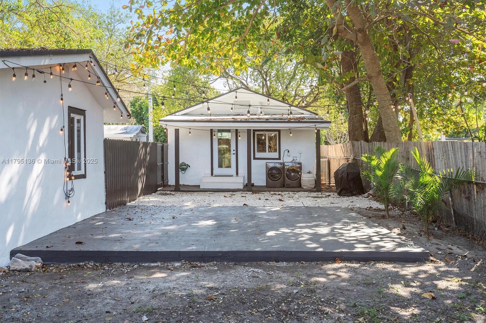 1045 NW 55th Terrace