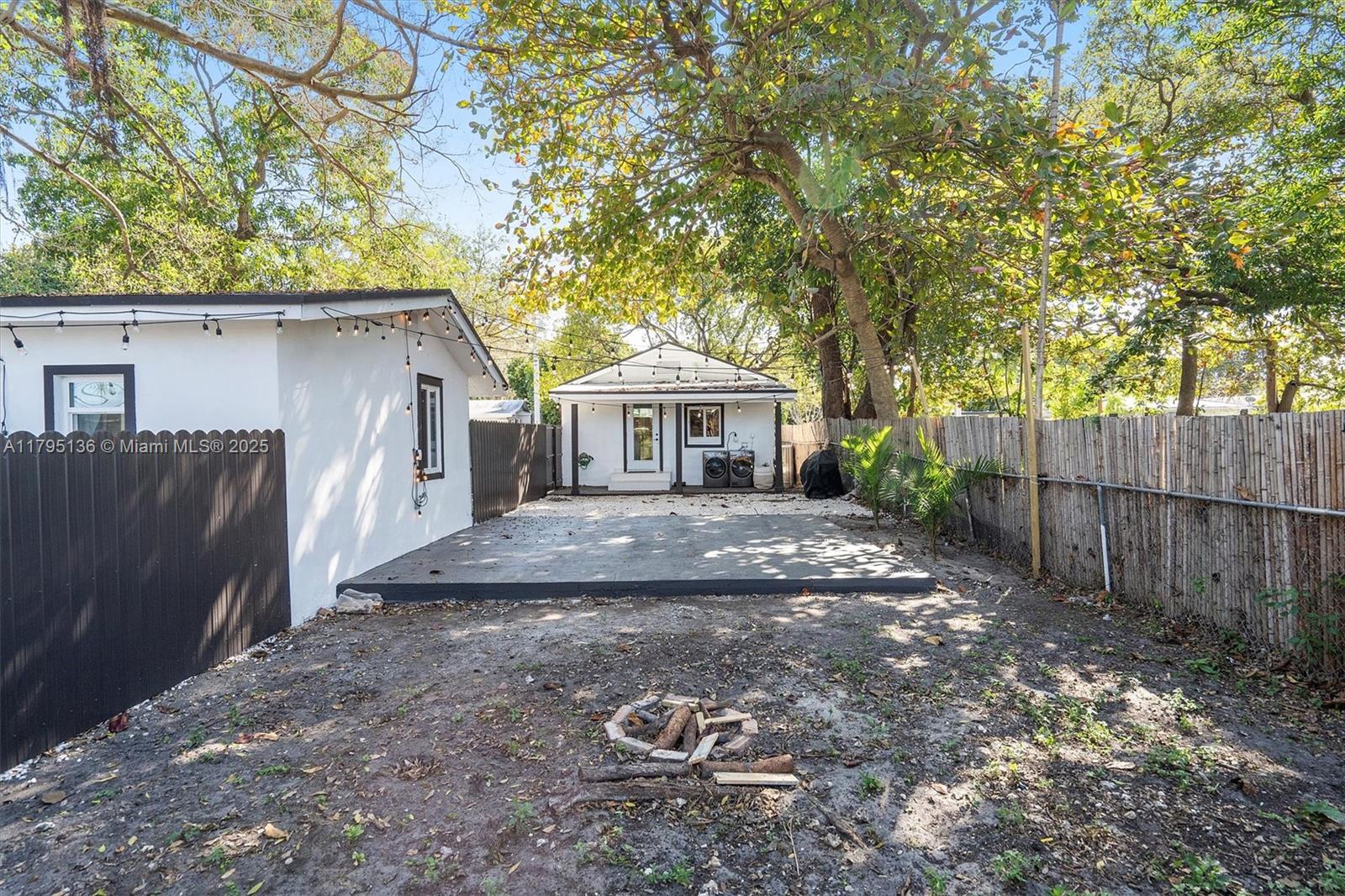 1045 NW 55th Terrace