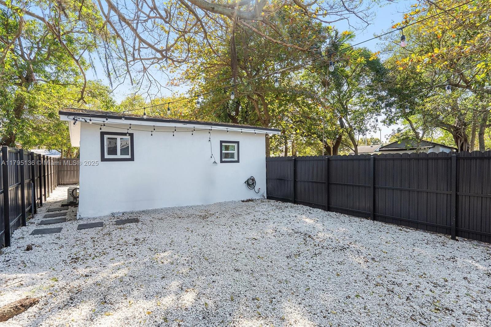 1045 NW 55th Terrace