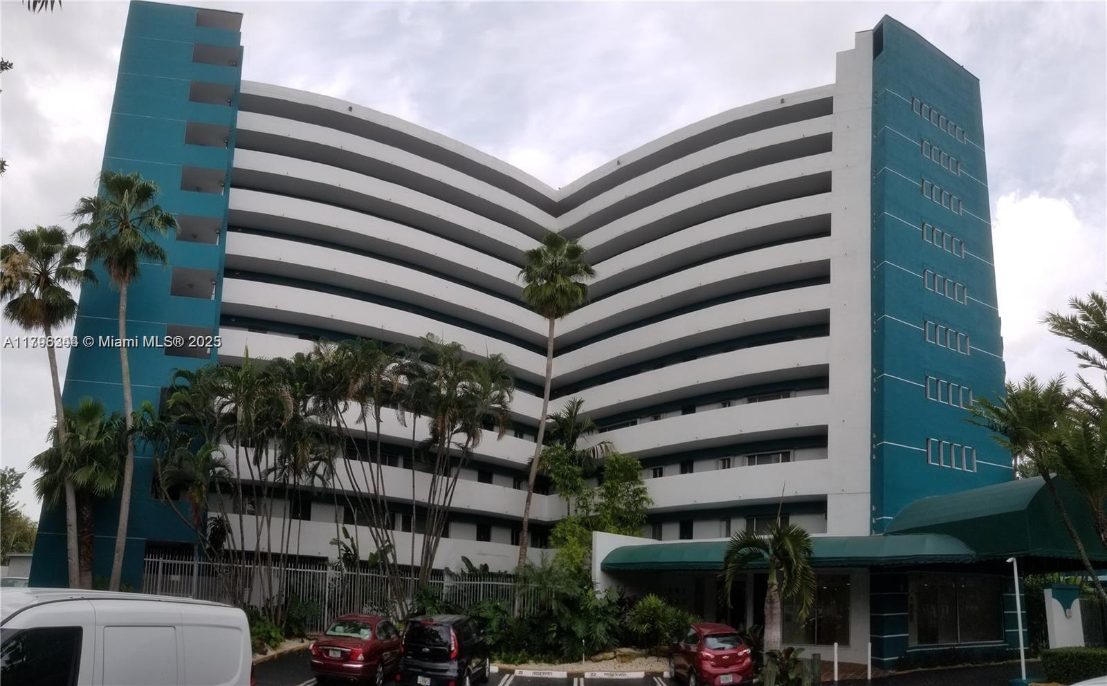 1700 NW N River Dr # 1009