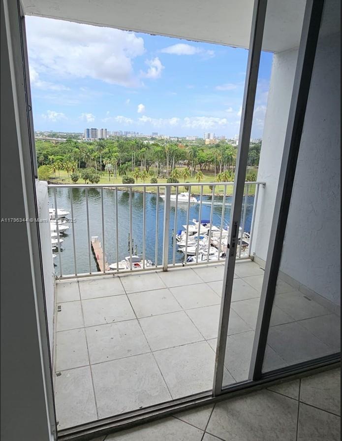 1700 NW N River Dr # 1009