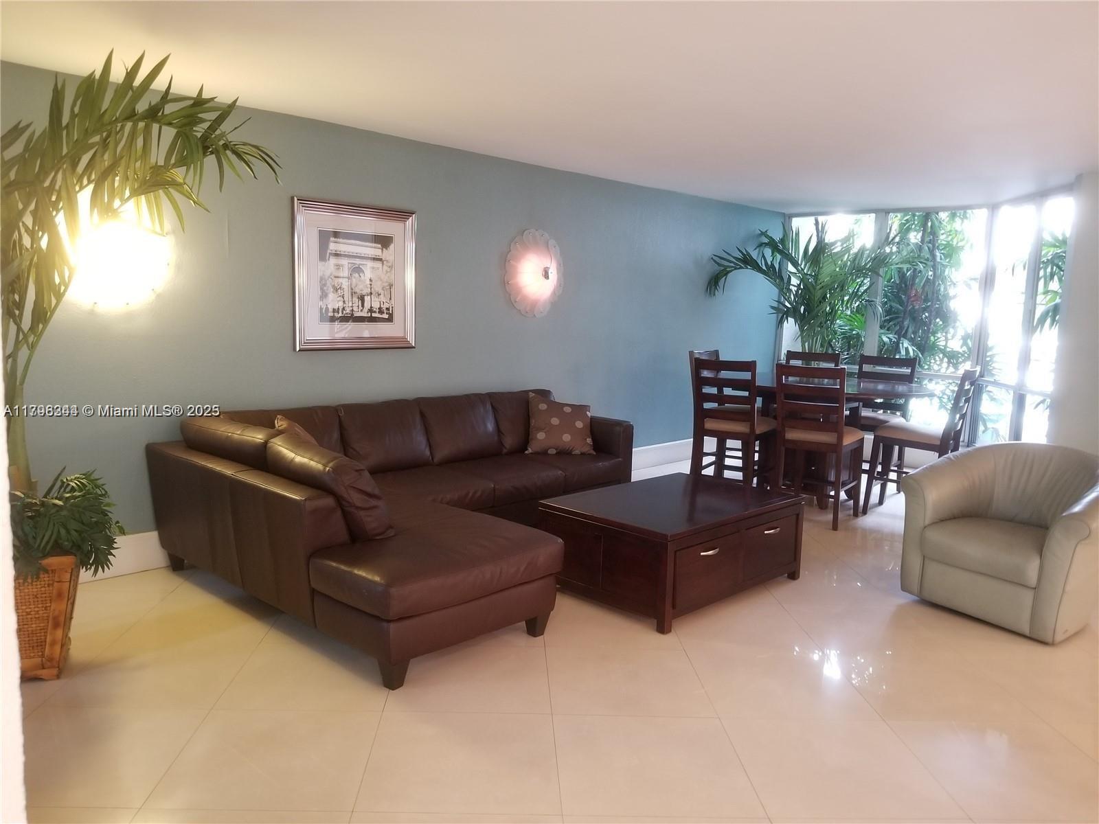 1700 NW N River Dr # 1009