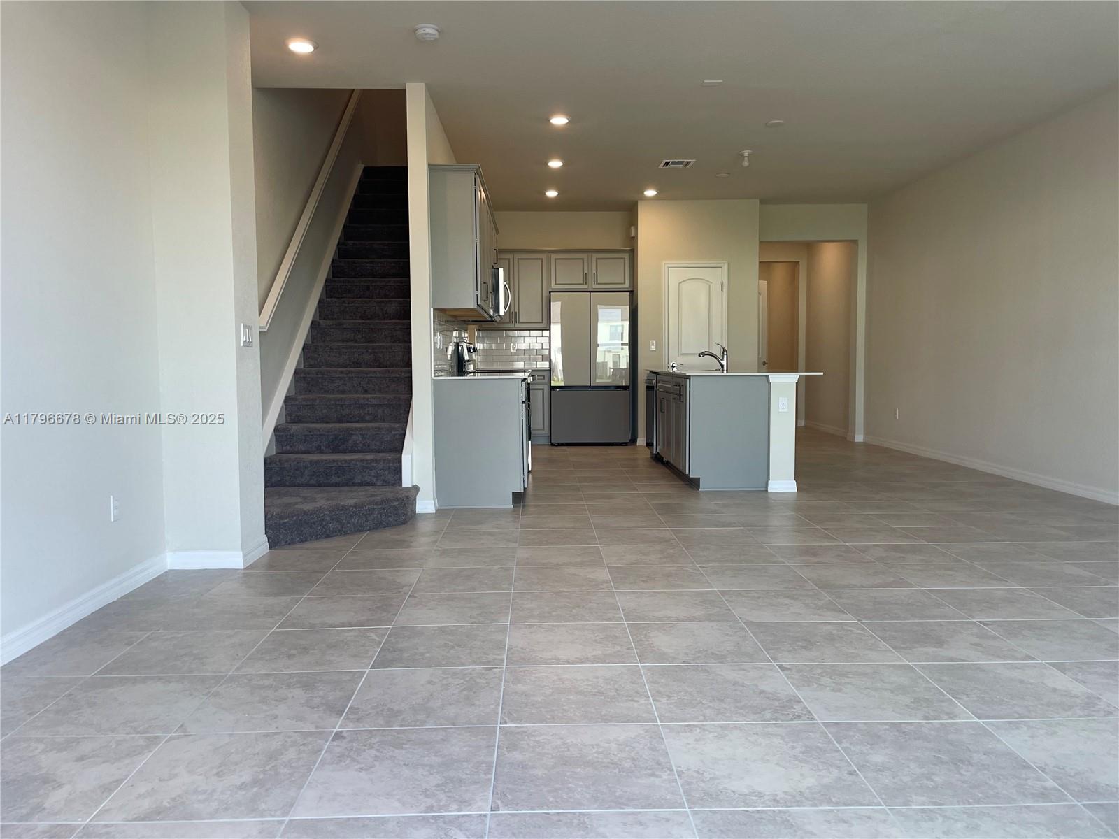 2151 S Appleton Cir S # 2151