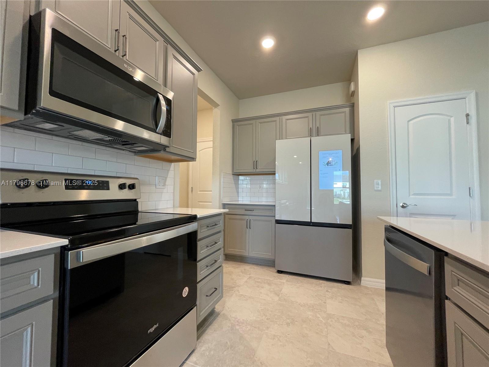 2151 S Appleton Cir S # 2151