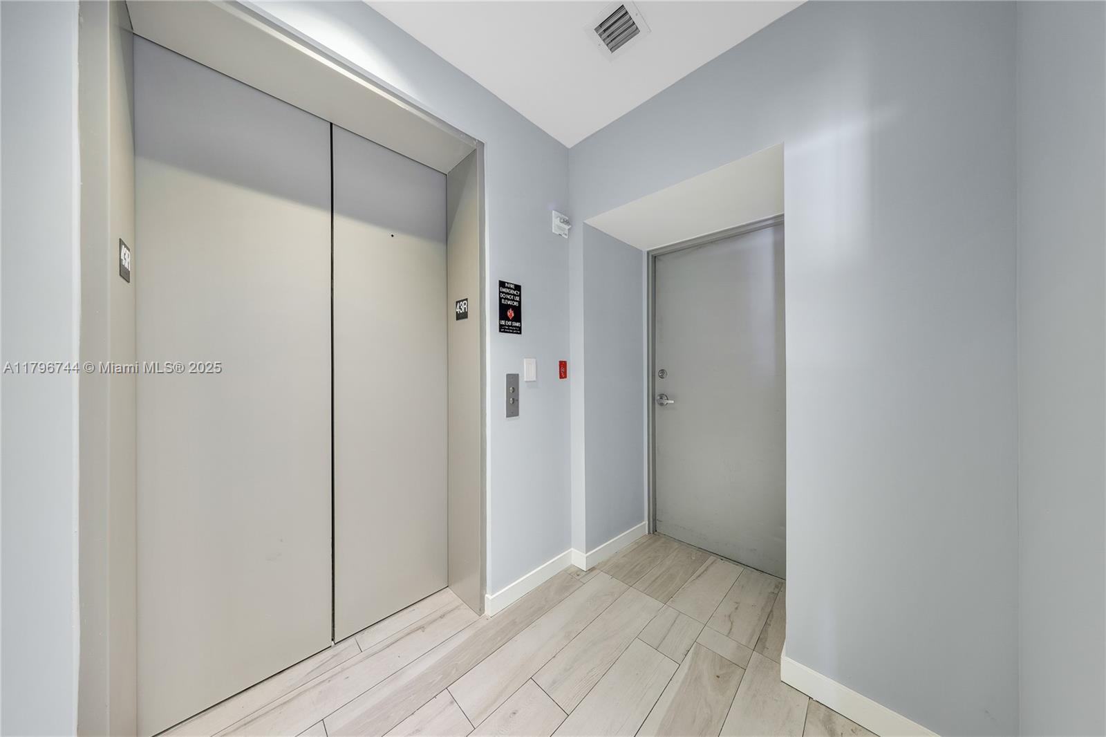 480 NE 31st St # 4307