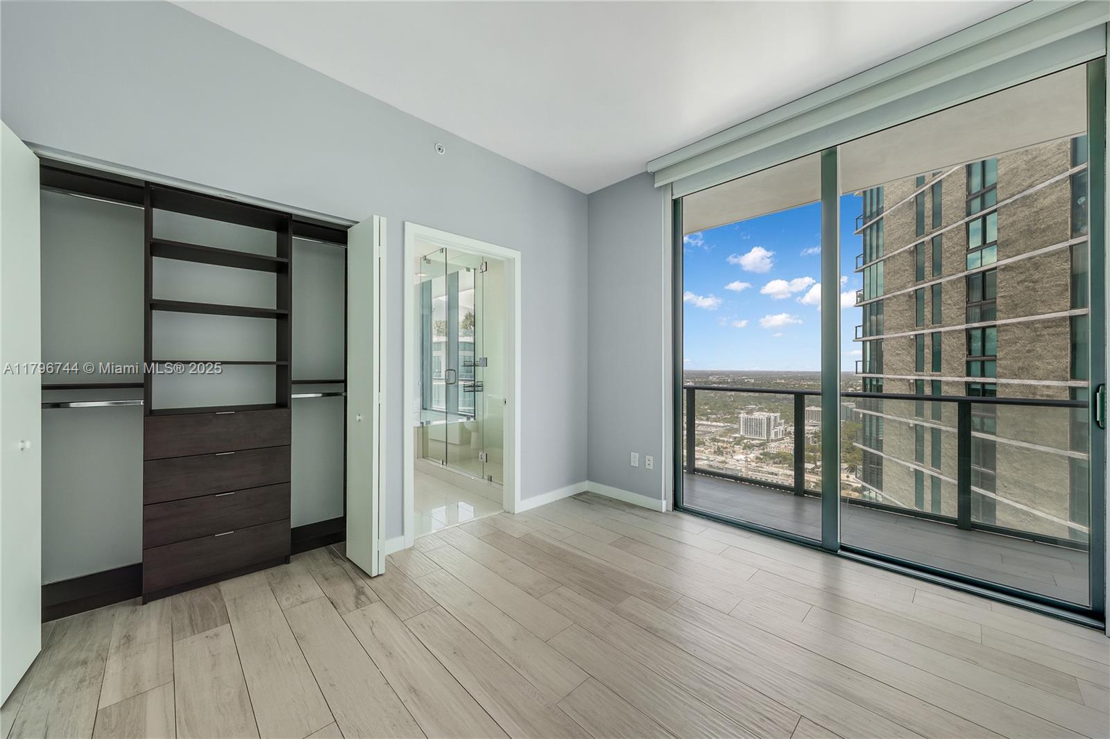 480 NE 31st St # 4307