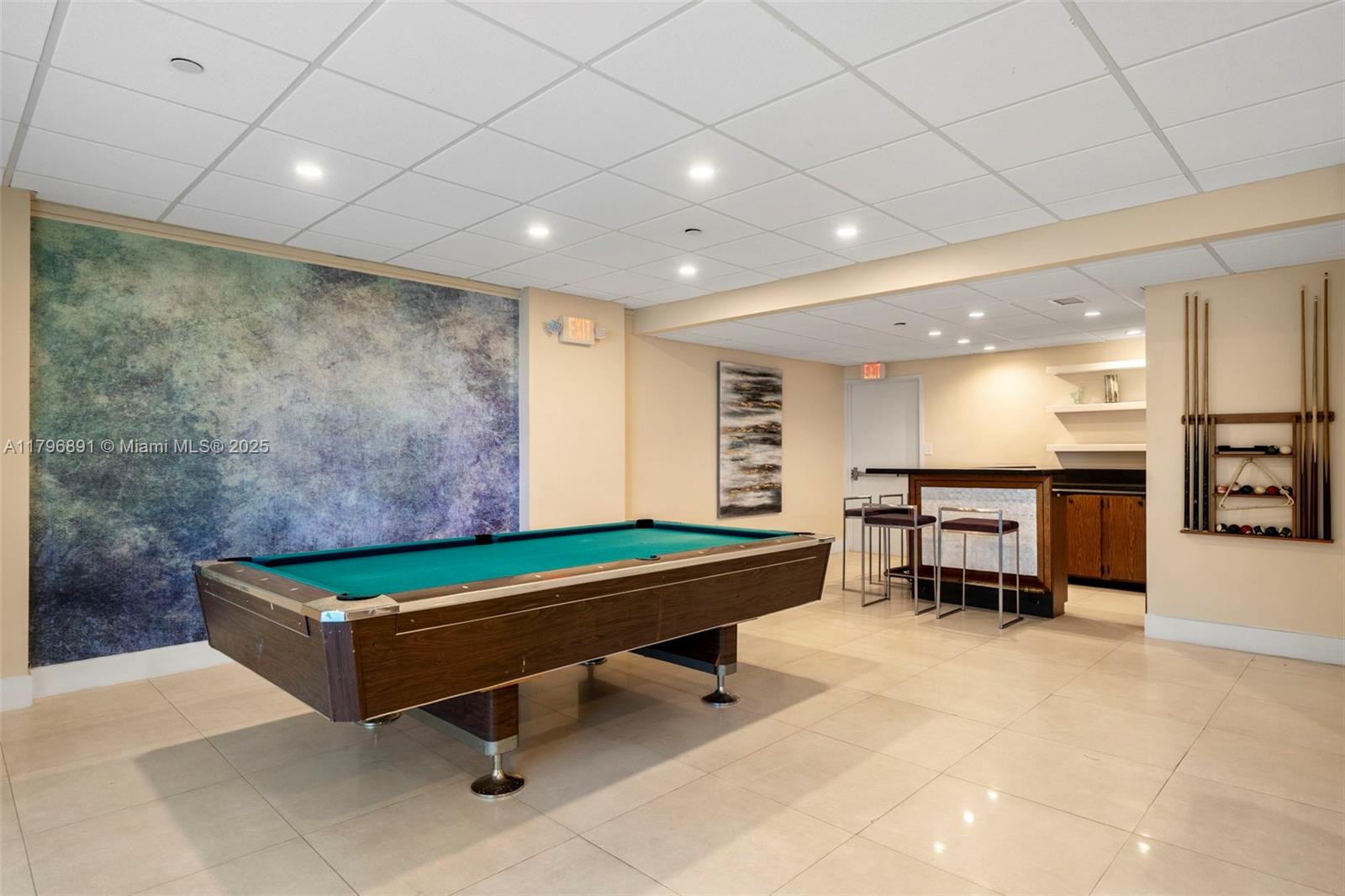 3301 NE 5th Ave # 104