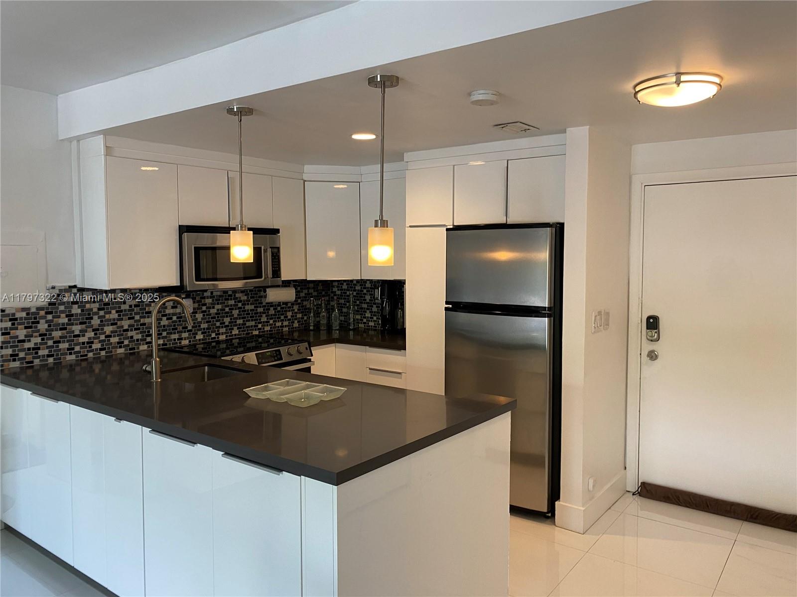1540 Meridian Ave # 4K