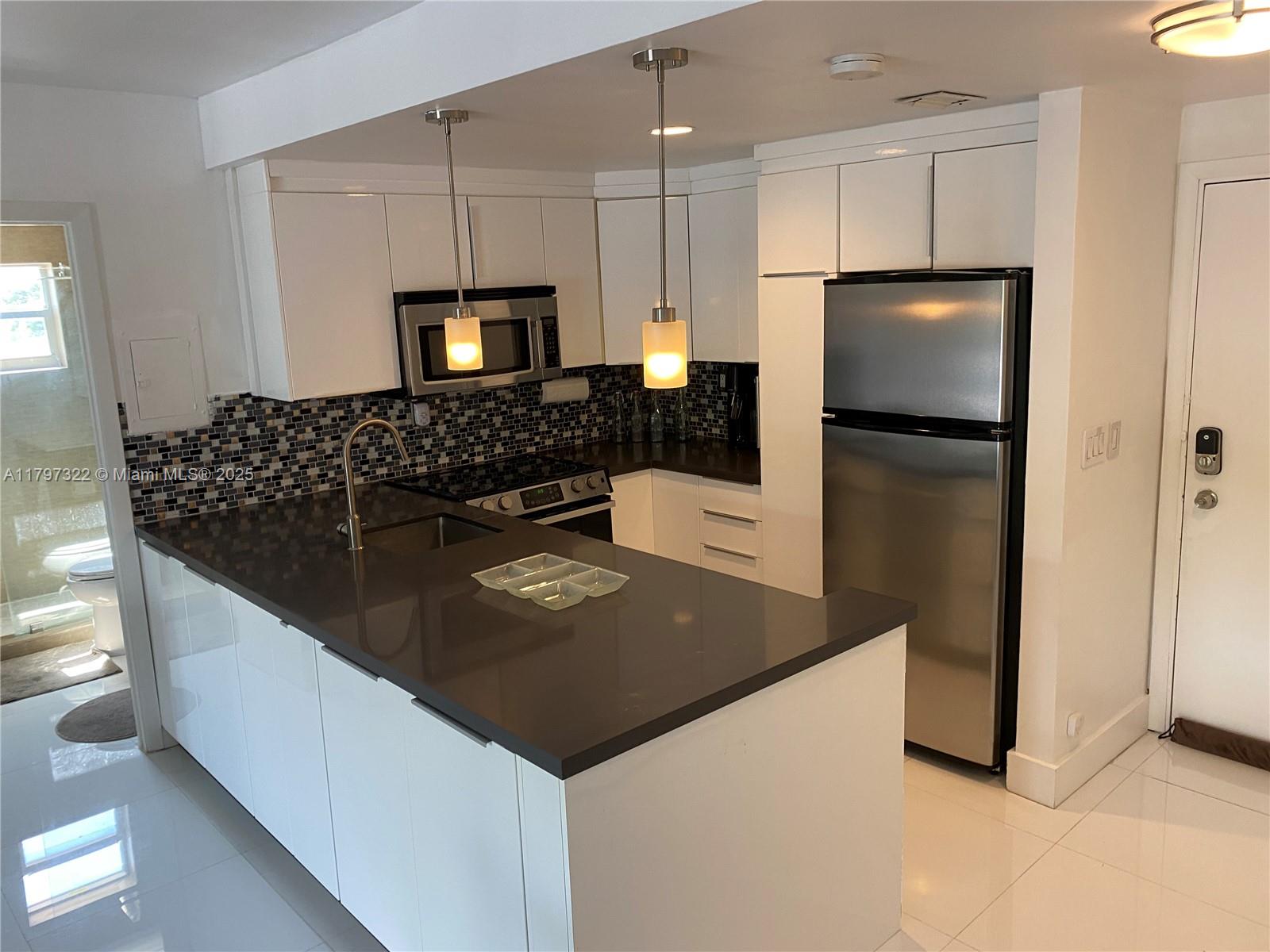 1540 Meridian Ave # 4K