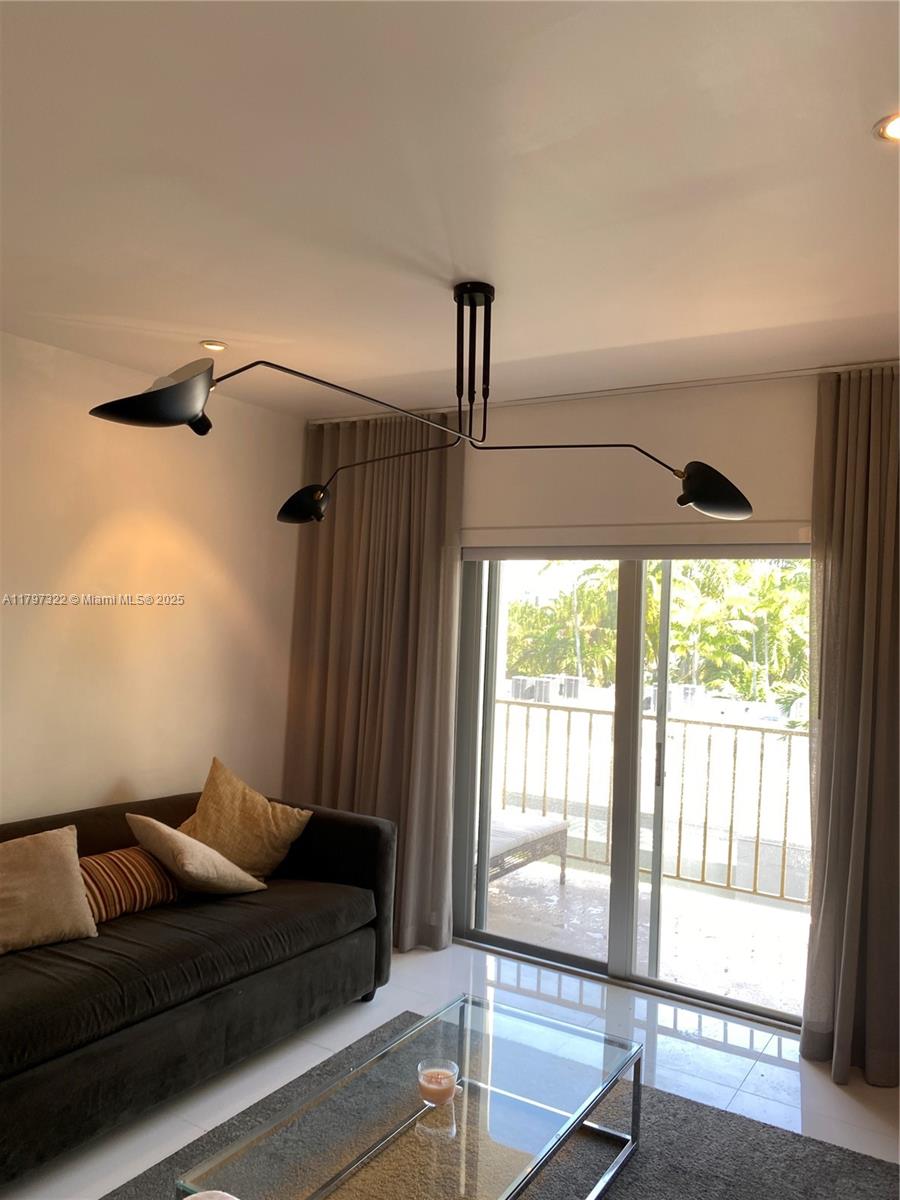 1540 Meridian Ave # 4K