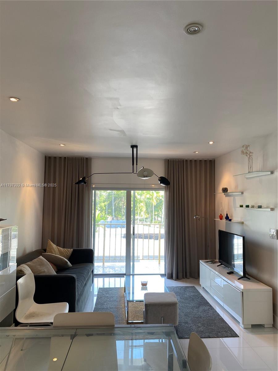 1540 Meridian Ave # 4K