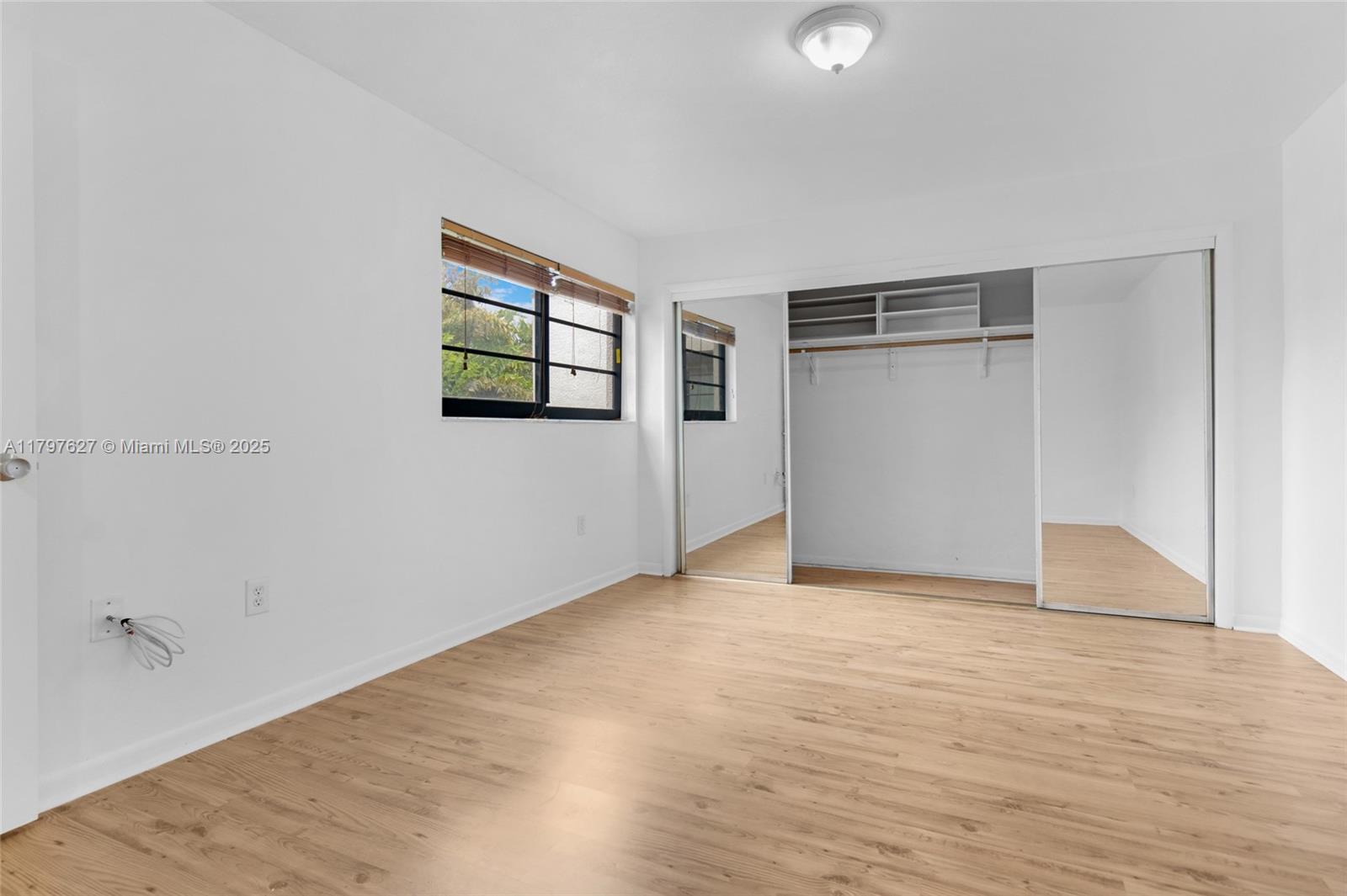 4718 SW 67th Ave # B6