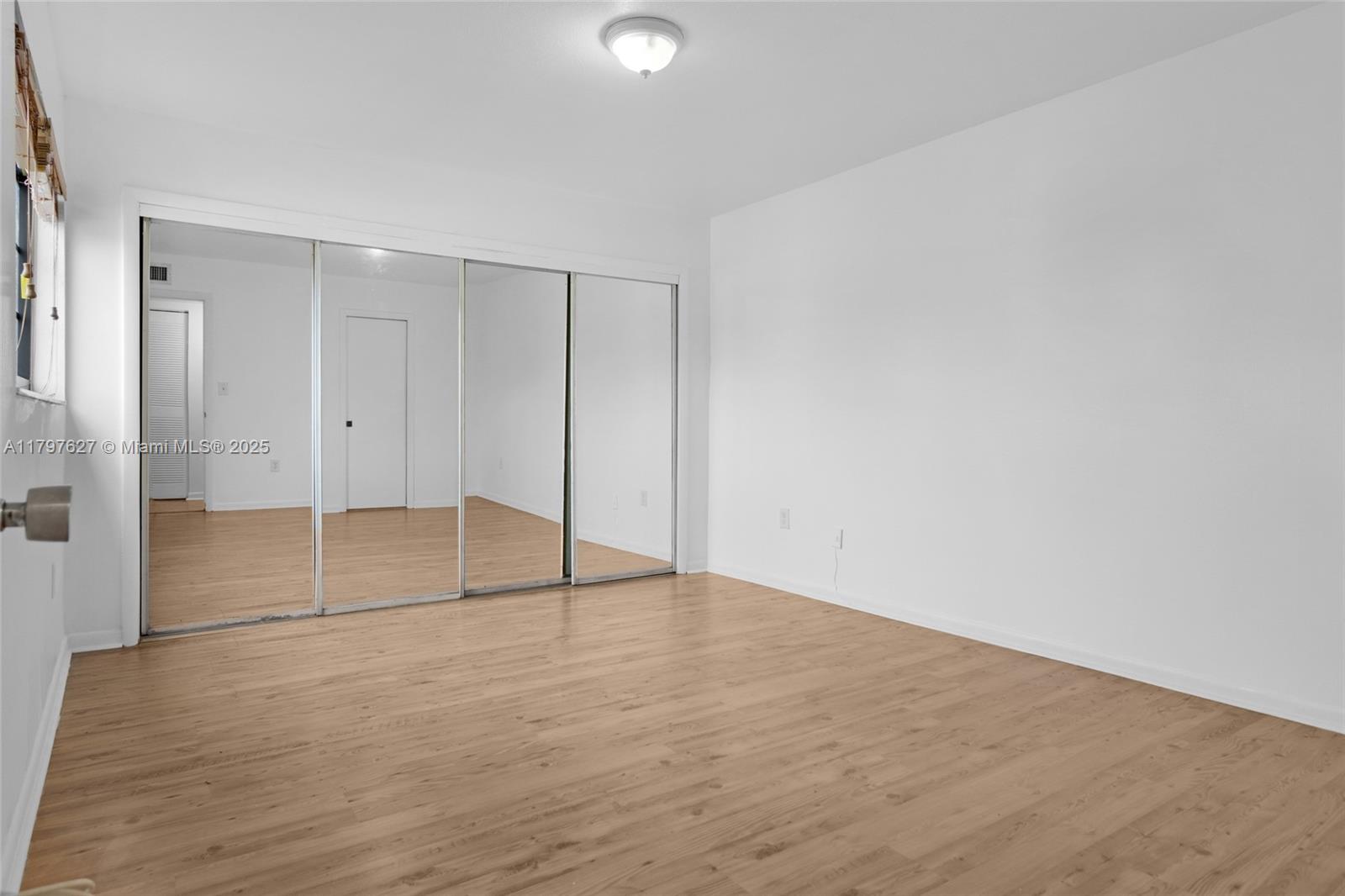 4718 SW 67th Ave # B6