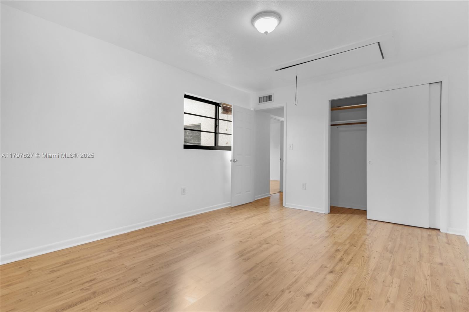 4718 SW 67th Ave # B6