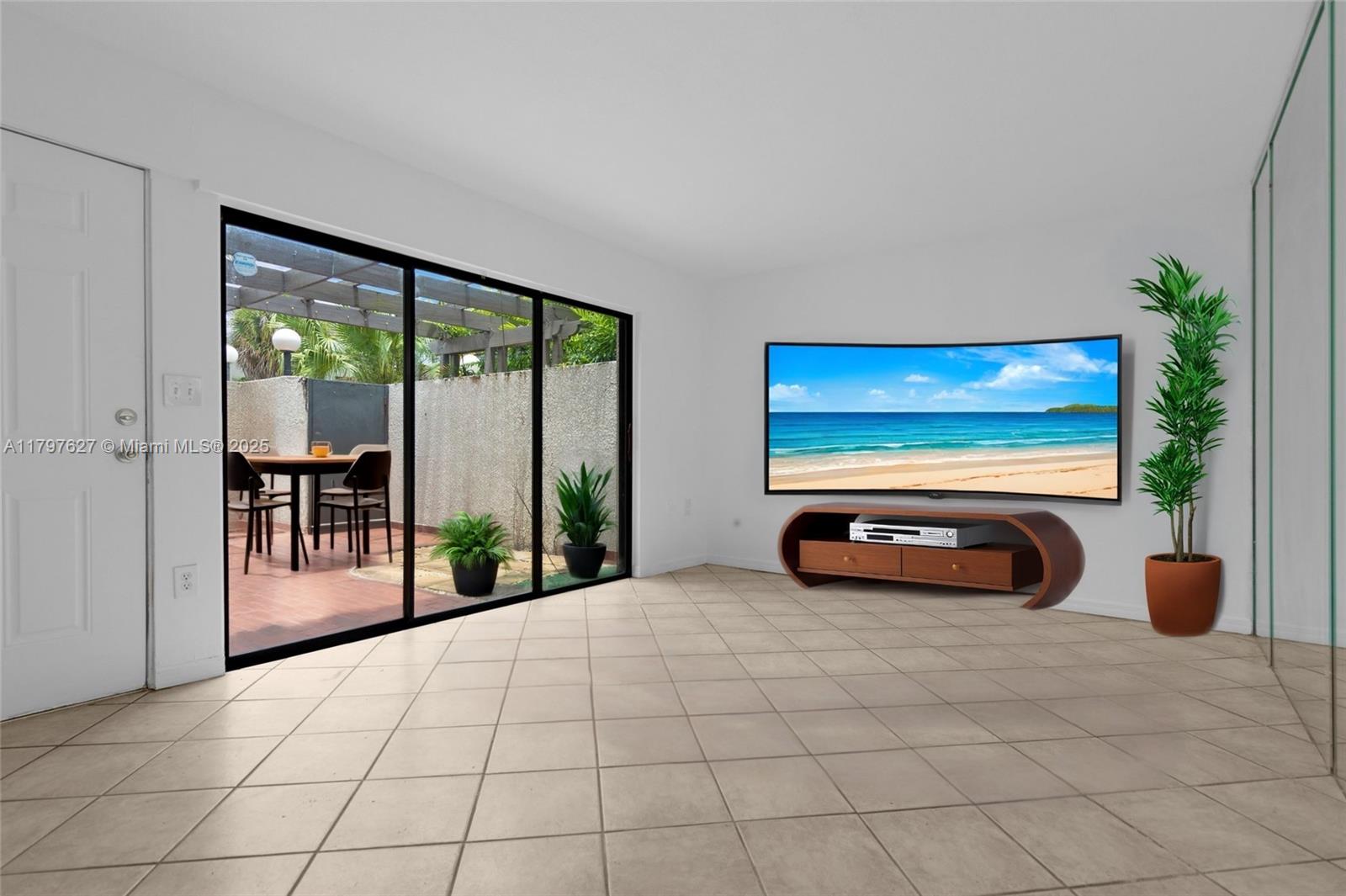 4718 SW 67th Ave # B6