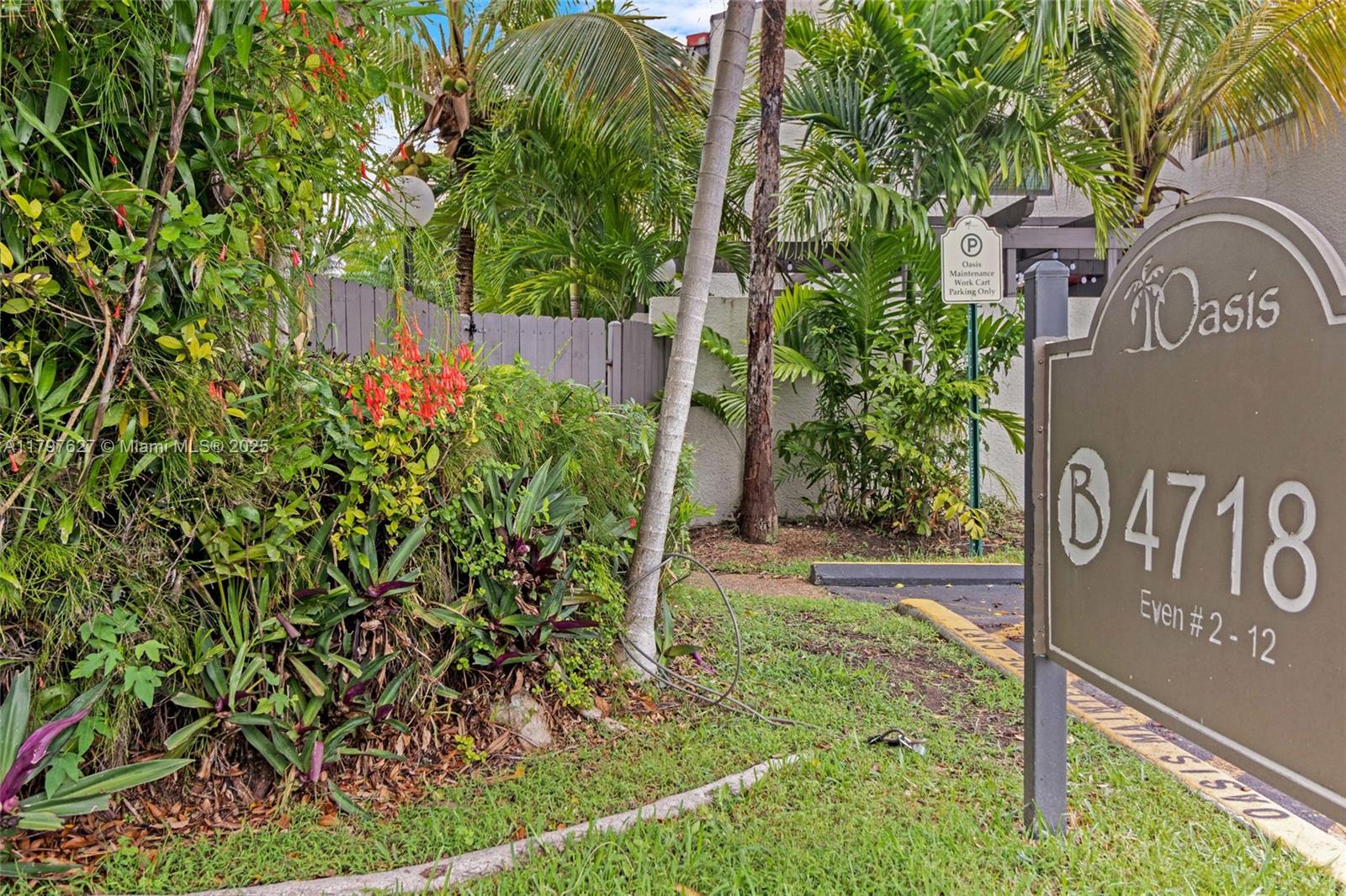 4718 SW 67th Ave # B6